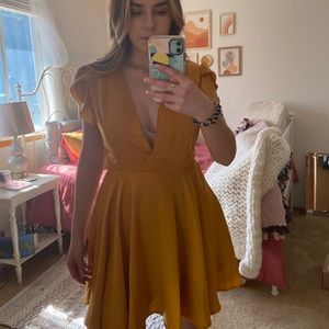 Brand new Toby Heart Ginger flowy dress!